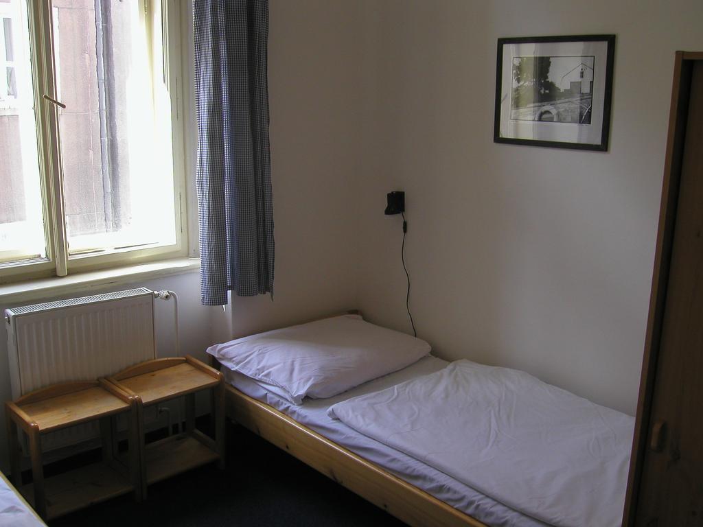 Travellers Hostel Praha Экстерьер фото
